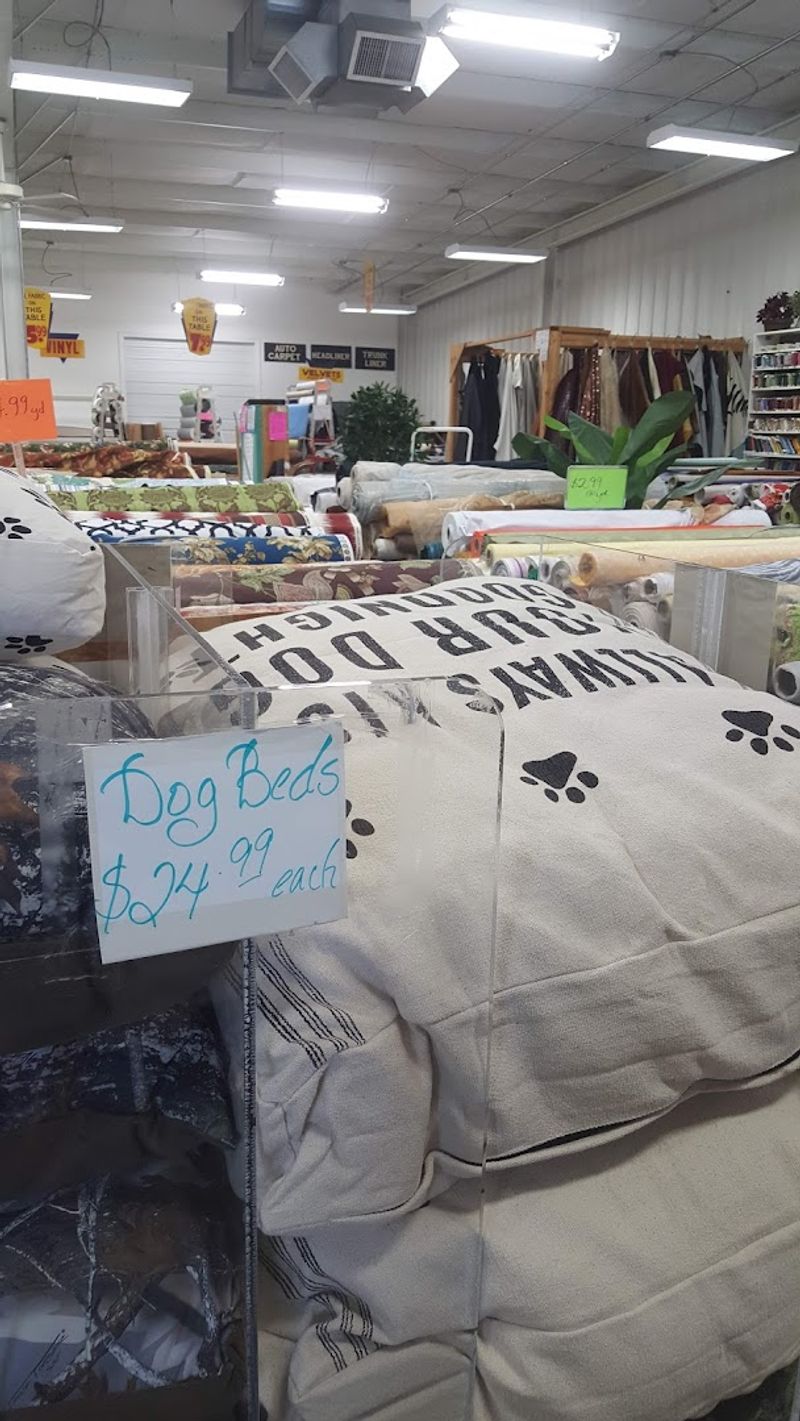 Dog-Friendly Shopping for Pet Owners Who Craft