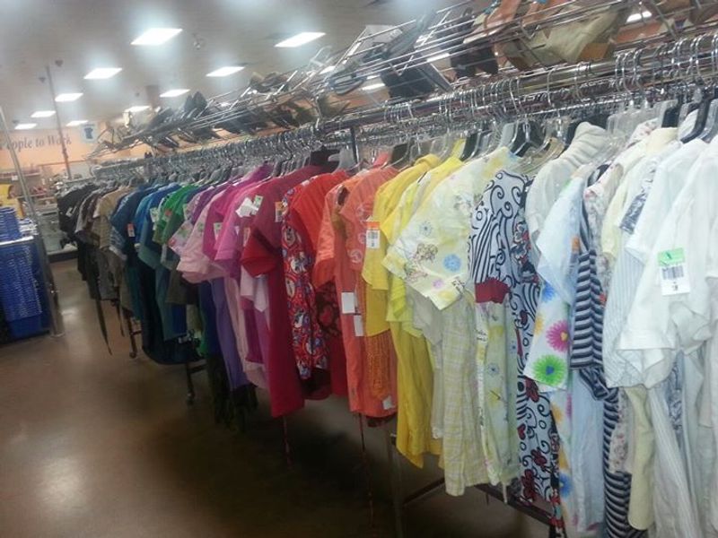 Dollar Day Deals on Colored Tags Weekly