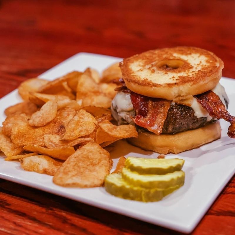 Donut Burger: Sweet Meets Savory in the Best Way Donut Burger: Sweet Meets Savory in the Best Way