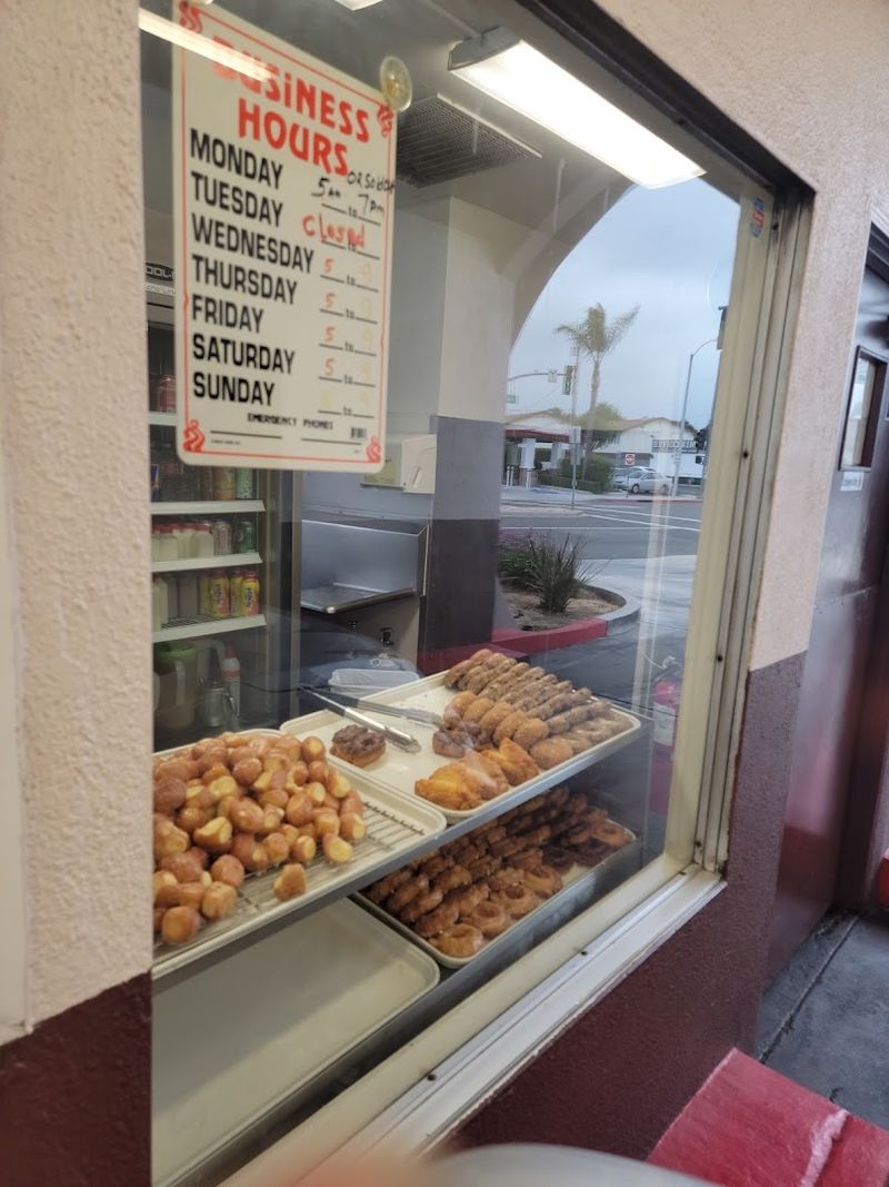 Donut Holes by the Dozen — Light, Airy, and Addictive