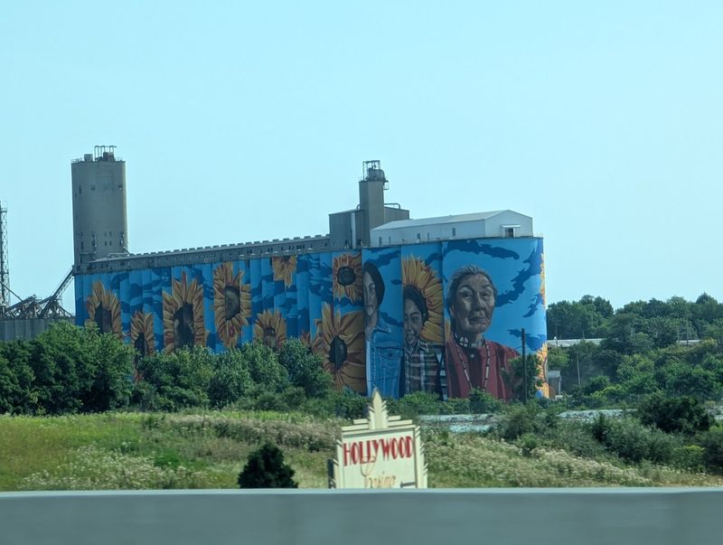Driving North on I-75 Gives You a Stunning Glimpse