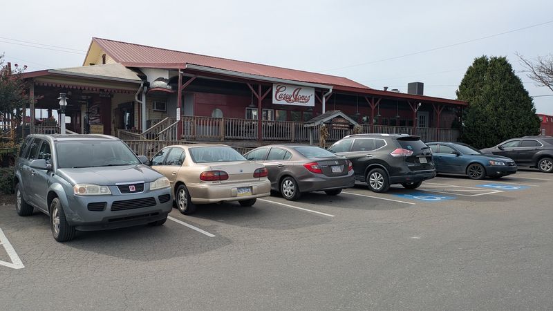Easy Access, Ample Parking, and Accessibility Features Easy Access, Ample Parking, and Accessibility Features