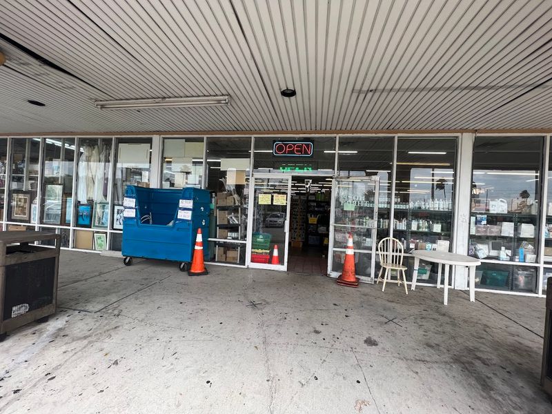 Easy Donation Drop-Off That Makes Giving Back Simple