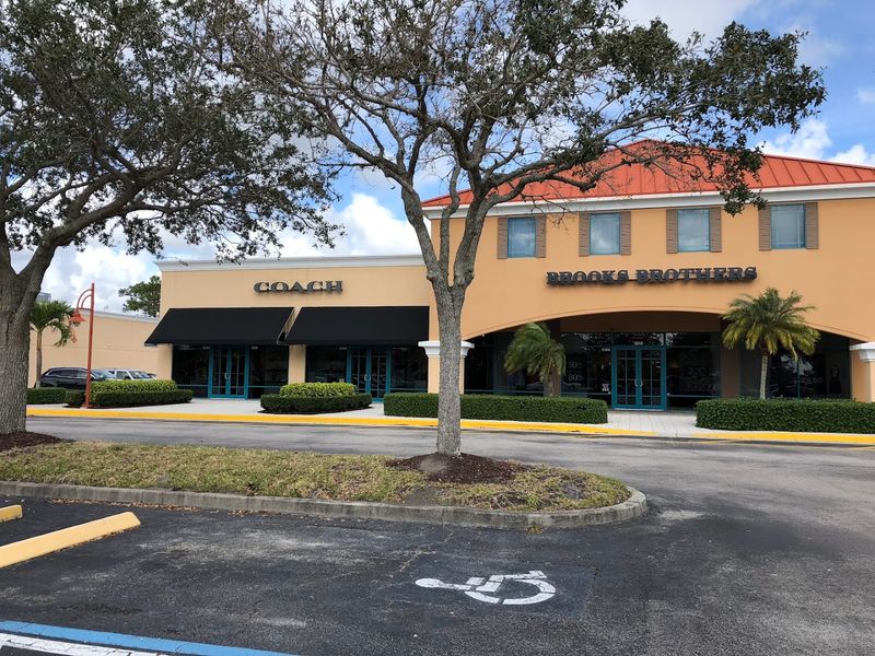 Easy Parking and a Layout That Makes Shopping Stress-Free