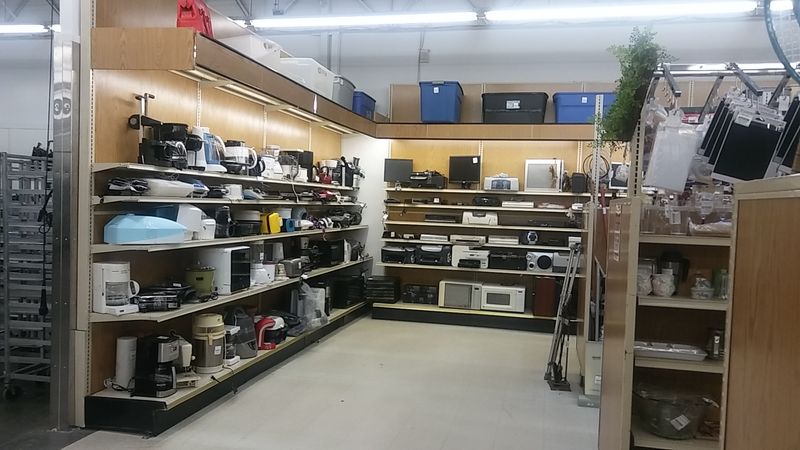 Electronics And Media For The Bargain Tech Hunter