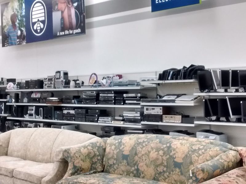 Electronics and Appliances Worth Digging Through