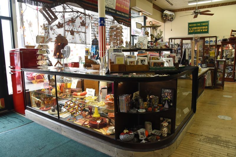 Ephemera and Paper Goods for the True Collector