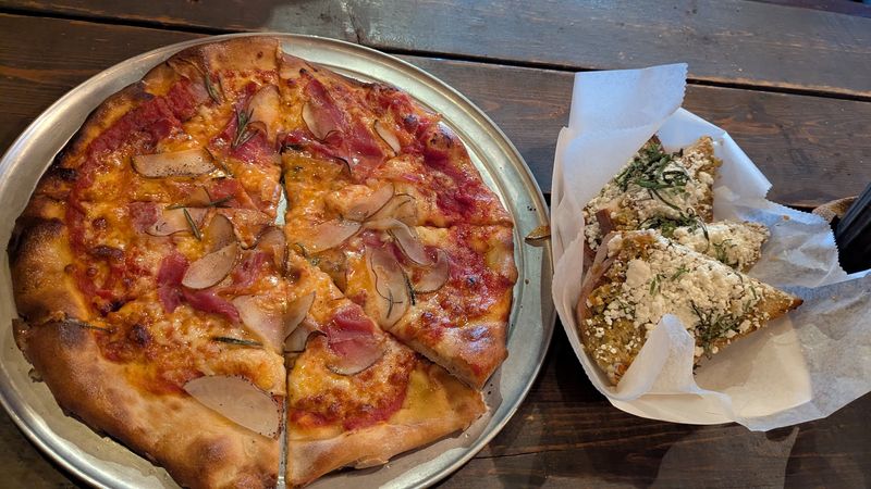Evening Pizzas That Keep People Coming Back