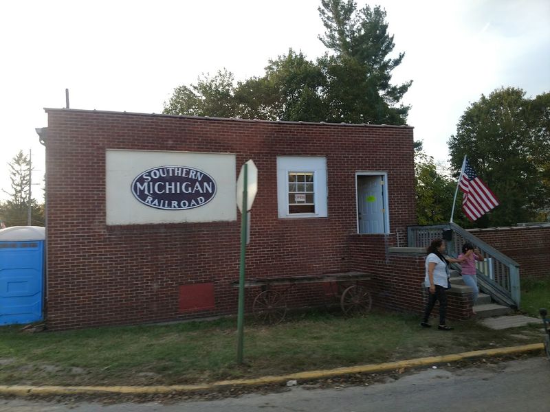 Exploring the Charming Town of Clinton After Your Ride