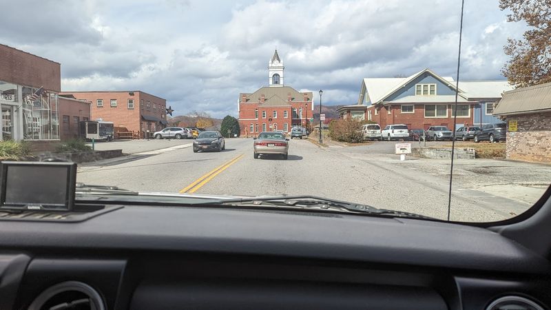 Fall Foliage Drives: The Most Scenic Roads in the Georgia Mountains