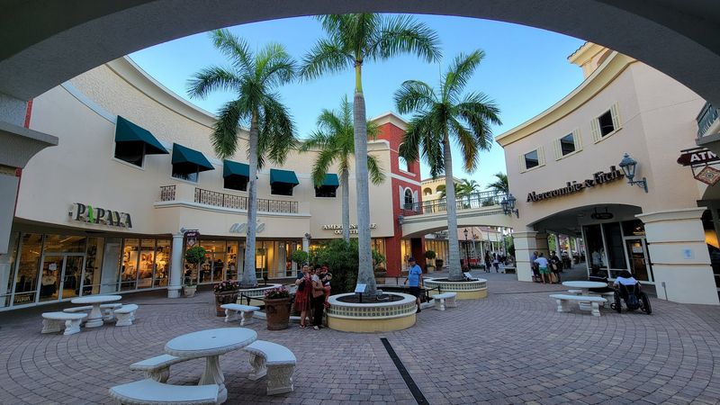 Family-Friendly Amenities Beyond Shopping Family-Friendly Amenities Beyond Shopping