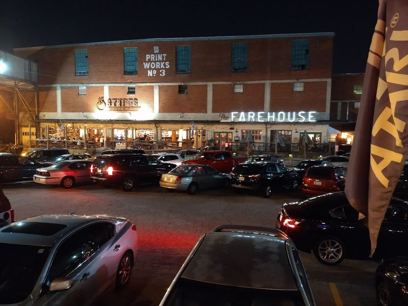 Family-Friendly Hours and Location