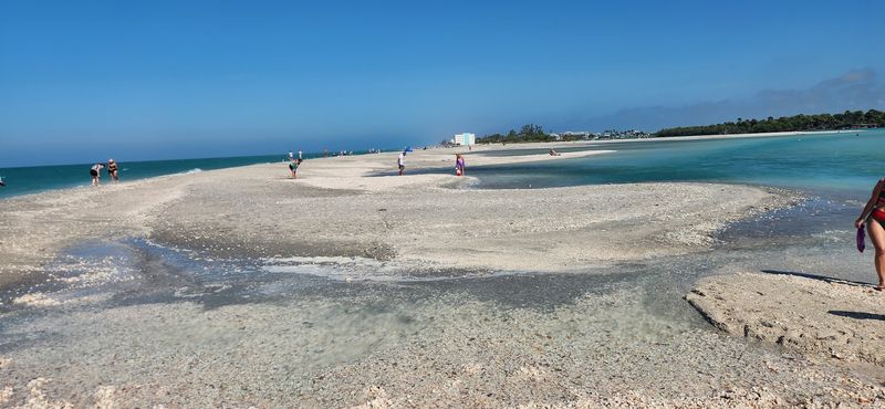 Family-Friendly Swimming With a Built-In Sandbar for Little Ones