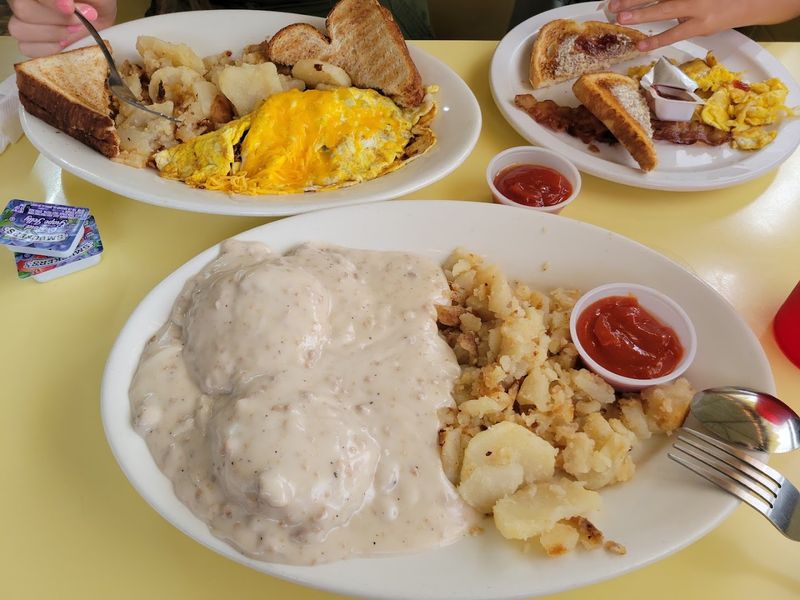Famous Omelets That Keep People Coming Back Famous Omelets That Keep People Coming Back