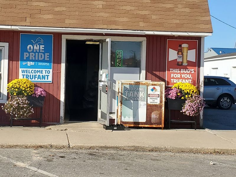 Farm Fresh Produce and Country Goods