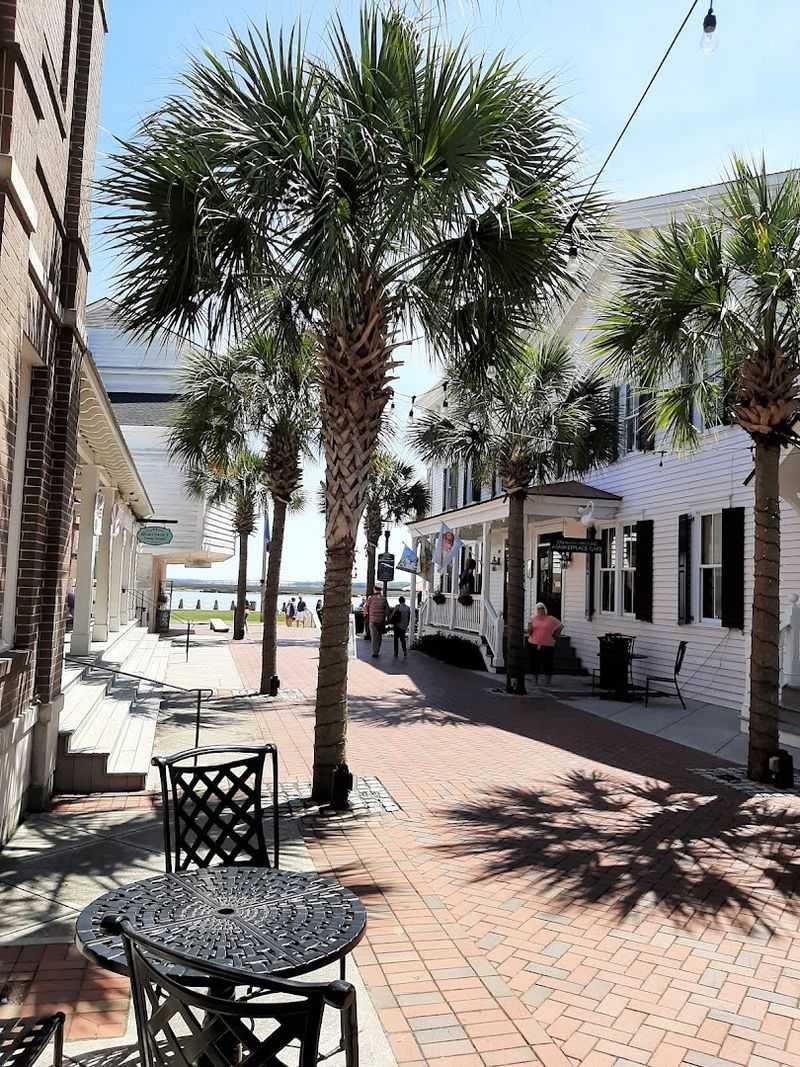 Farm-to-Table Dining and Lowcountry Cuisine Worth Savoring