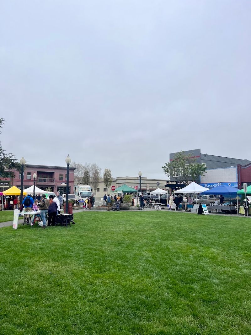Farmers Market at Arcata Plaza