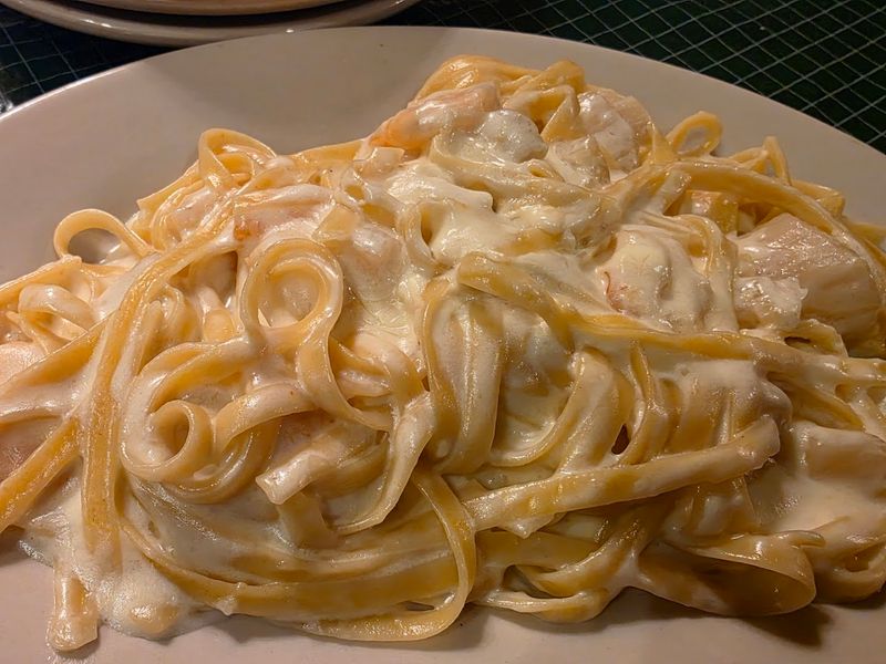 Fettuccine Alfredo That Hits the Spot Fettuccine Alfredo That Hits the Spot