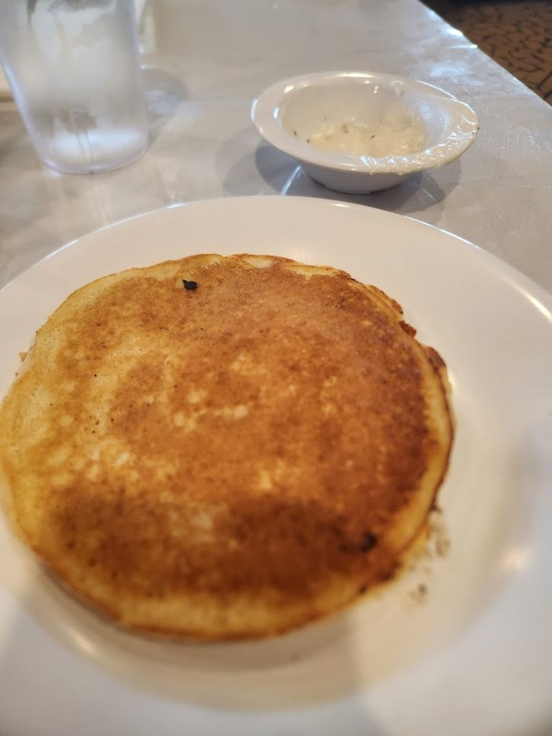 Fluffy Pancakes Done the Southern Way Fluffy Pancakes Done the Southern Way
