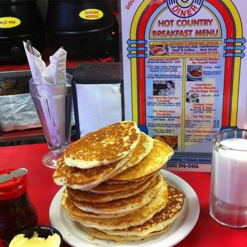 Fluffy Pancakes That Give the French Toast a Run for Its Money Fluffy Pancakes That Give the French Toast a Run for Its Money