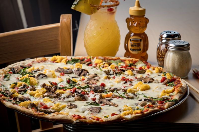 Fong's Pizza - Des Moines, Iowa