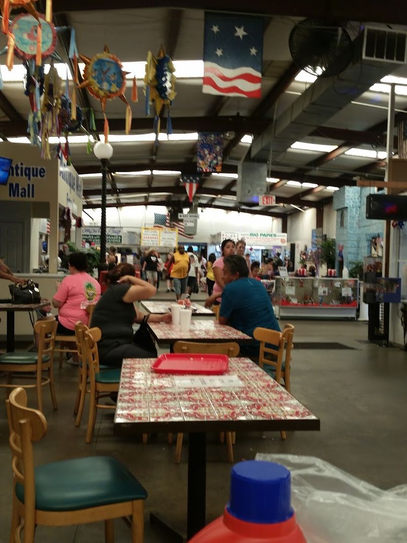 Food Court Options Make This a Full-Day Destination