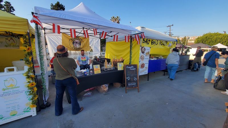 Food Vendors and Trucks to Fuel Your Shopping