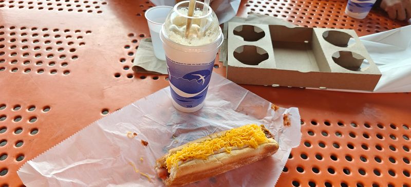 Foot-Long Hot Dogs That Live Up to the Hype Foot-Long Hot Dogs That Live Up to the Hype