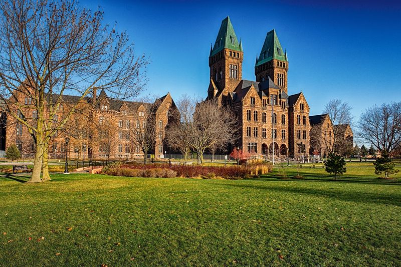 Four Seasons of Beauty That Keep Life Interesting Year-Round