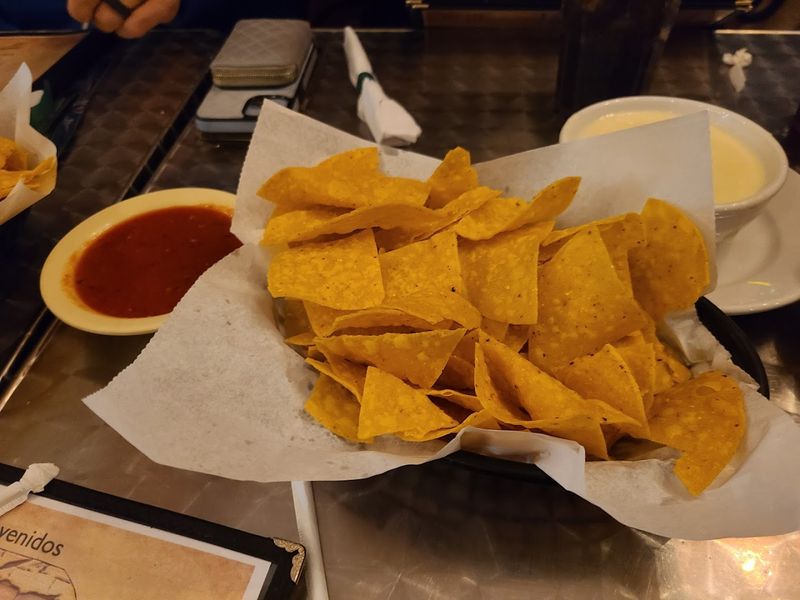 Free Chips and Salsa — A Simple Touch That Sets the Tone Free Chips and Salsa — A Simple Touch That Sets the Tone