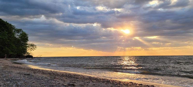 Free Parking With Easy Beach Access
