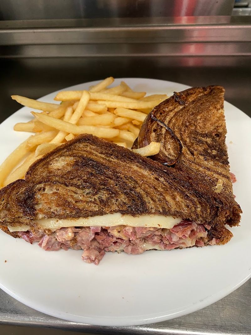 French Dip Sandwich Built for Post-Golf Hunger French Dip Sandwich Built for Post-Golf Hunger