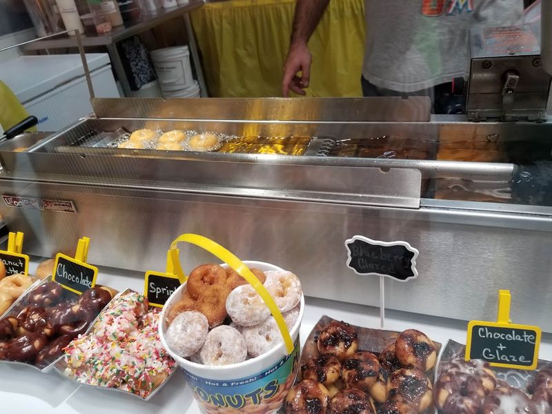 Fresh Food Stalls That Rival Any Restaurant in Town Fresh Food Stalls That Rival Any Restaurant in Town