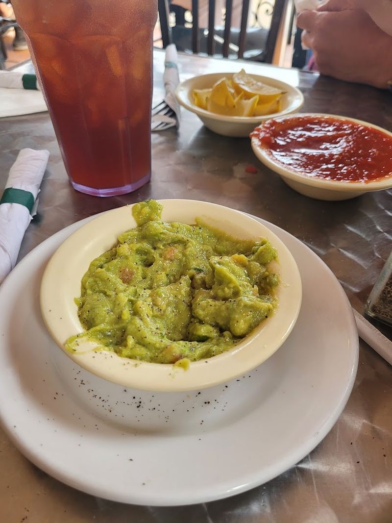 Fresh Guacamole Worth Raving About Fresh Guacamole Worth Raving About