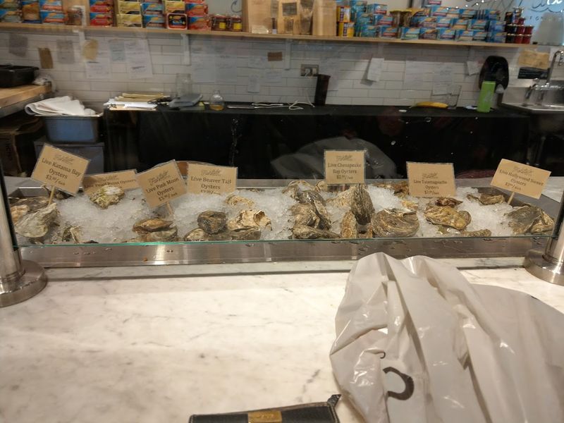 Fresh Oysters for the Real Shellfish Fans Fresh Oysters for the Real Shellfish Fans