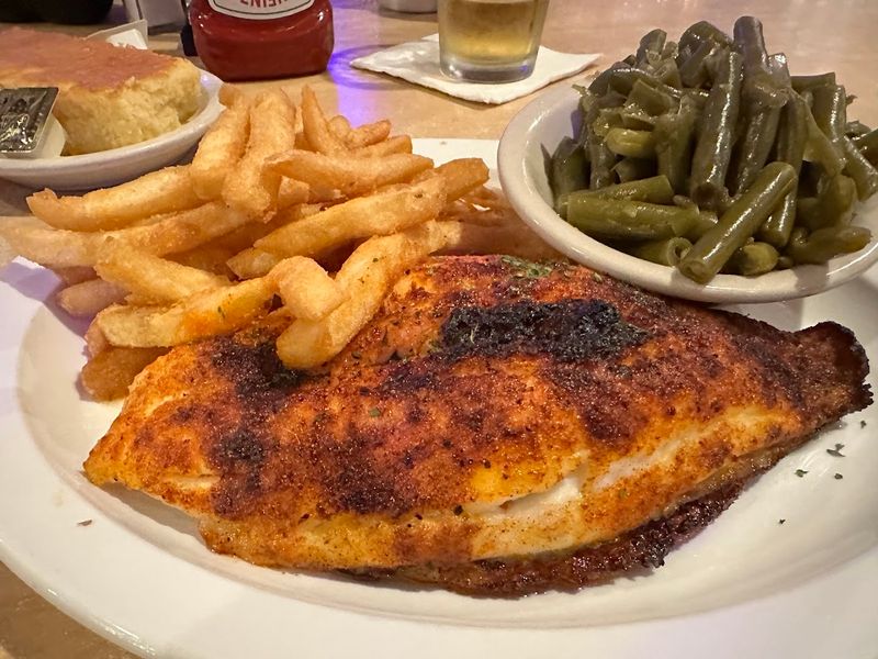Fresh Seafood That Tastes Like the Ocean Is Right Outside
