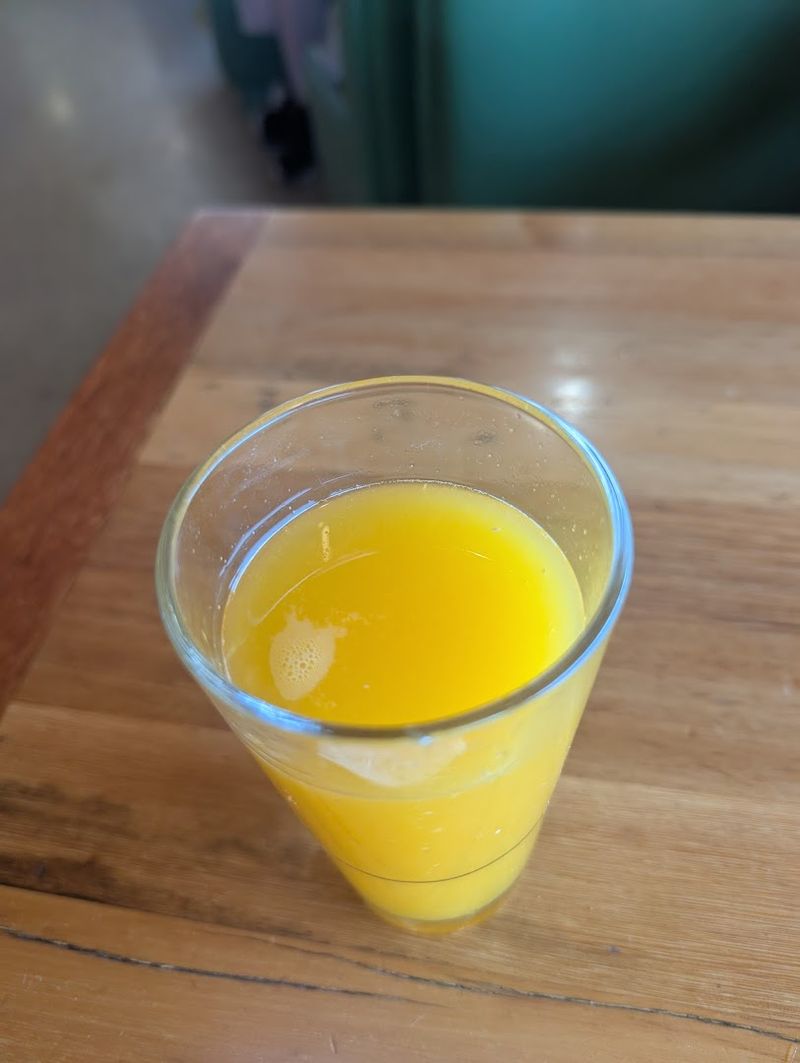 Fresh Squeezed Orange Juice Fresh Squeezed Orange Juice