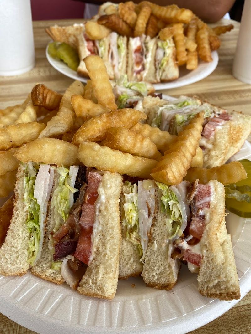 Fried Chicken Livers and Club Sandwiches Worth Exploring Fried Chicken Livers and Club Sandwiches Worth Exploring