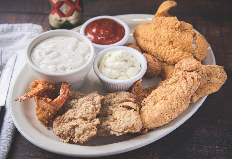 Fried Shrimp and Seafood Plates