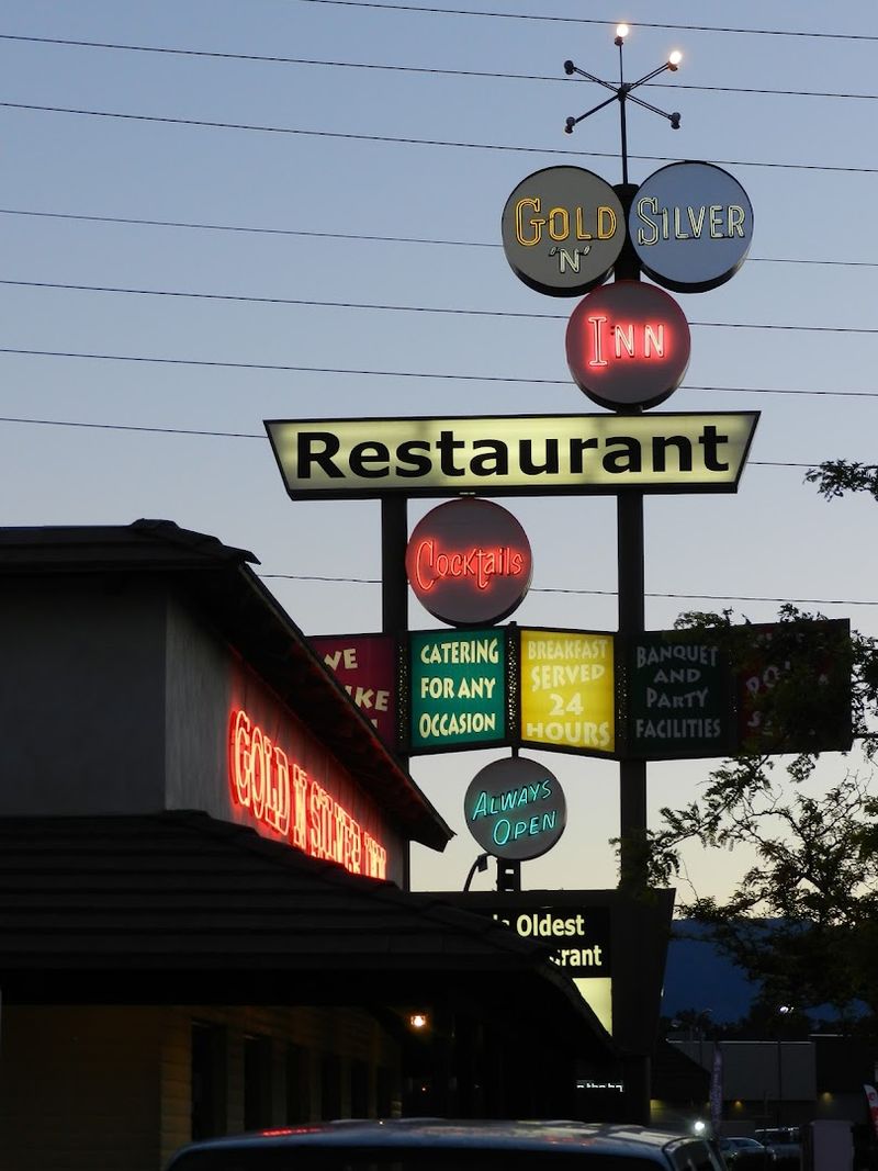 Friendly Service That Makes Regulars Out of Strangers