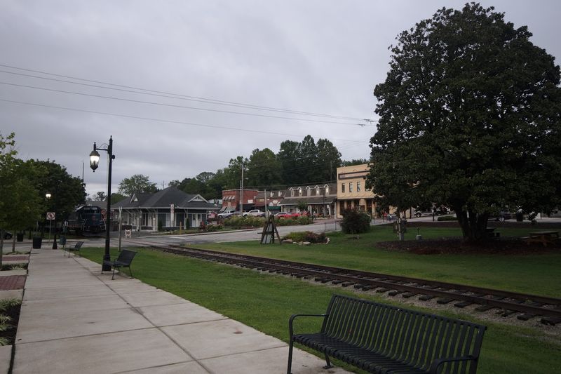 Friendly Small-Town Community Spirit Friendly Small-Town Community Spirit