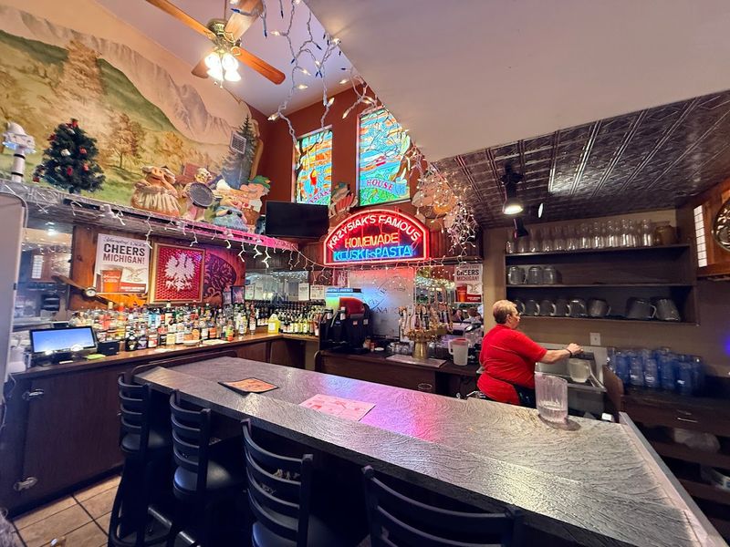 Friendly Staff That Goes the Extra Mile Friendly Staff That Goes the Extra Mile