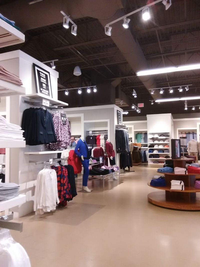 Friendly Staff Who Actually Make Shopping More Enjoyable
