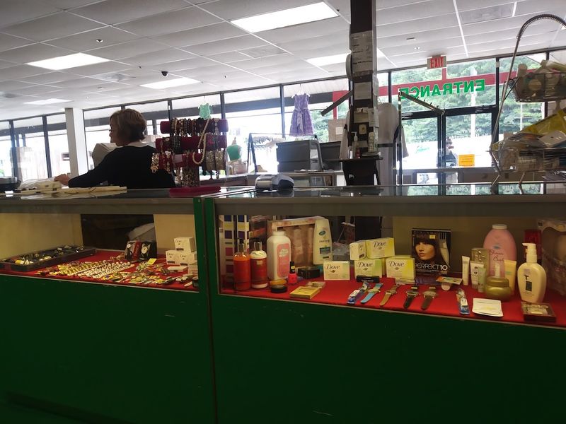 Friendly Staff and a Manager Who Sets the Tone Friendly Staff and a Manager Who Sets the Tone
