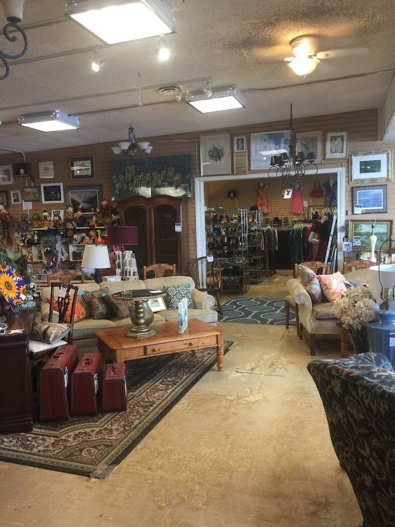 Friendly Staff and a Welcoming Atmosphere Friendly Staff and a Welcoming Atmosphere