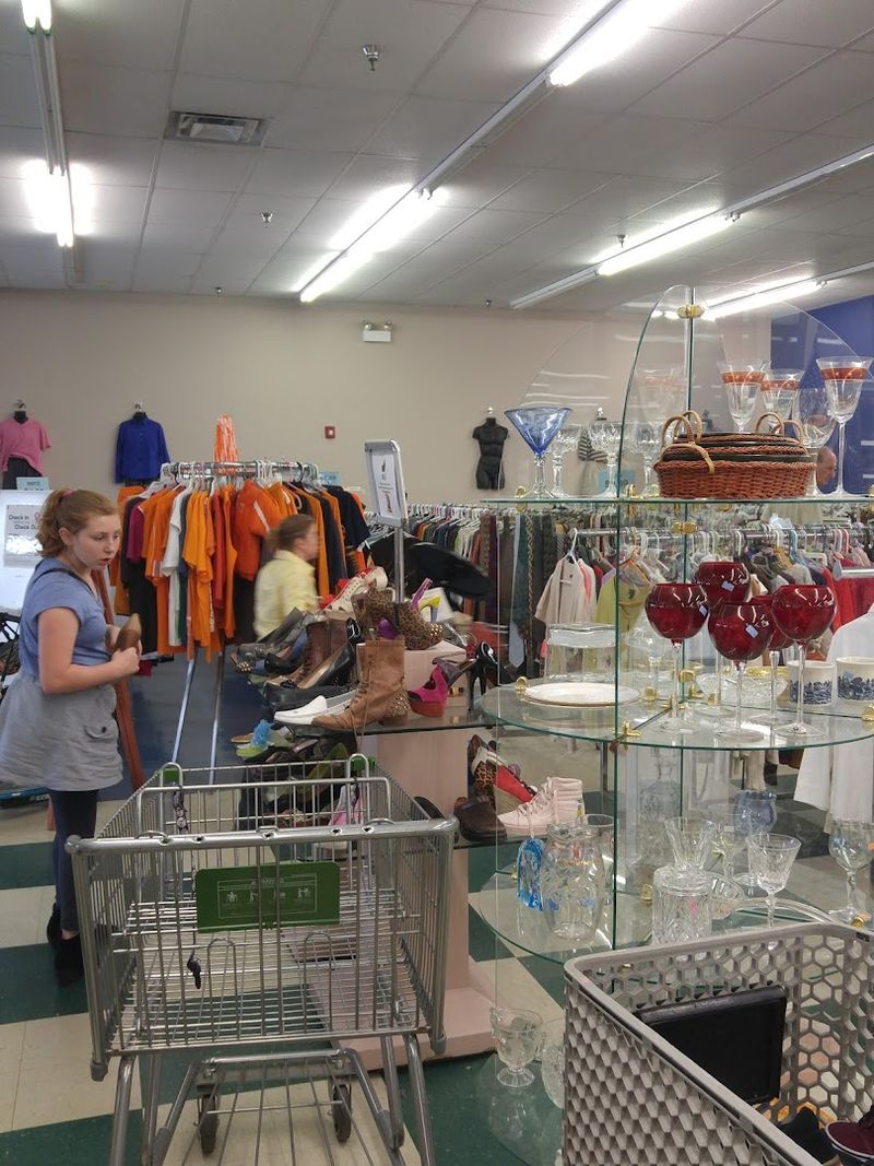 Friendly Staff and a Welcoming Shopping Atmosphere