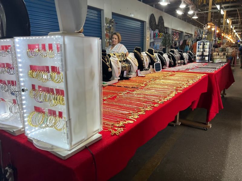 Friendly Vendors Who Know Their Stuff