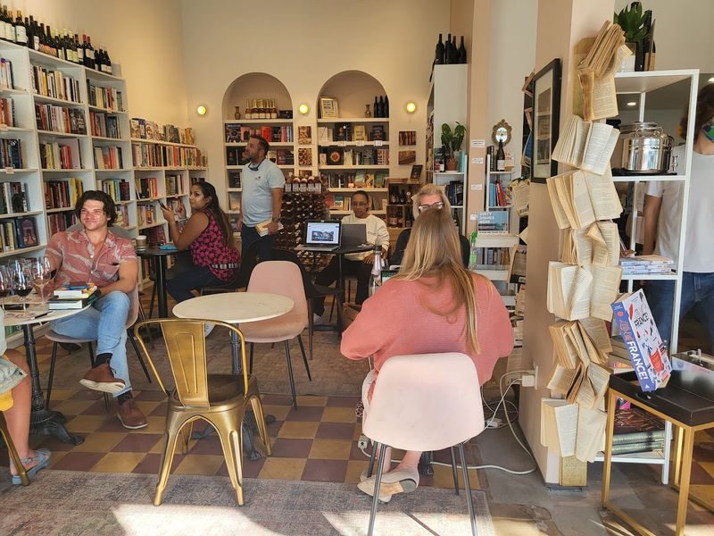 Friendly and Knowledgeable Staff That Stand Out Friendly and Knowledgeable Staff That Stand Out
