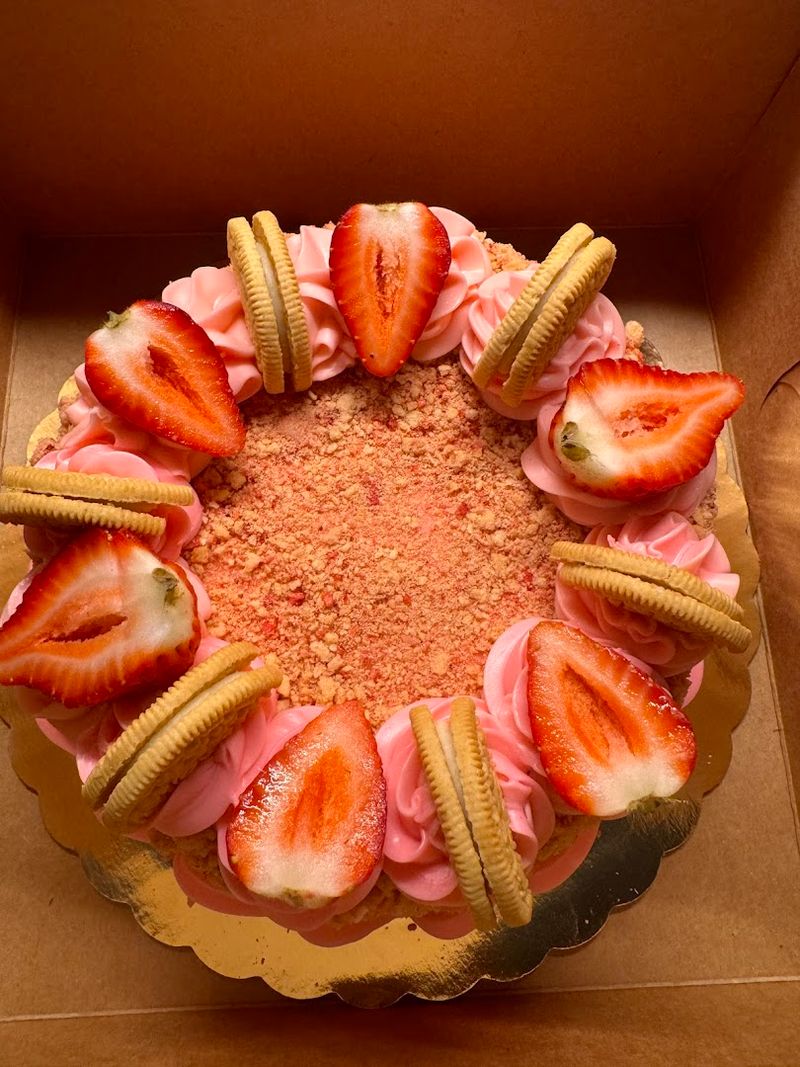 Frosting So Good It Deserves Its Own Fan Club Frosting So Good It Deserves Its Own Fan Club