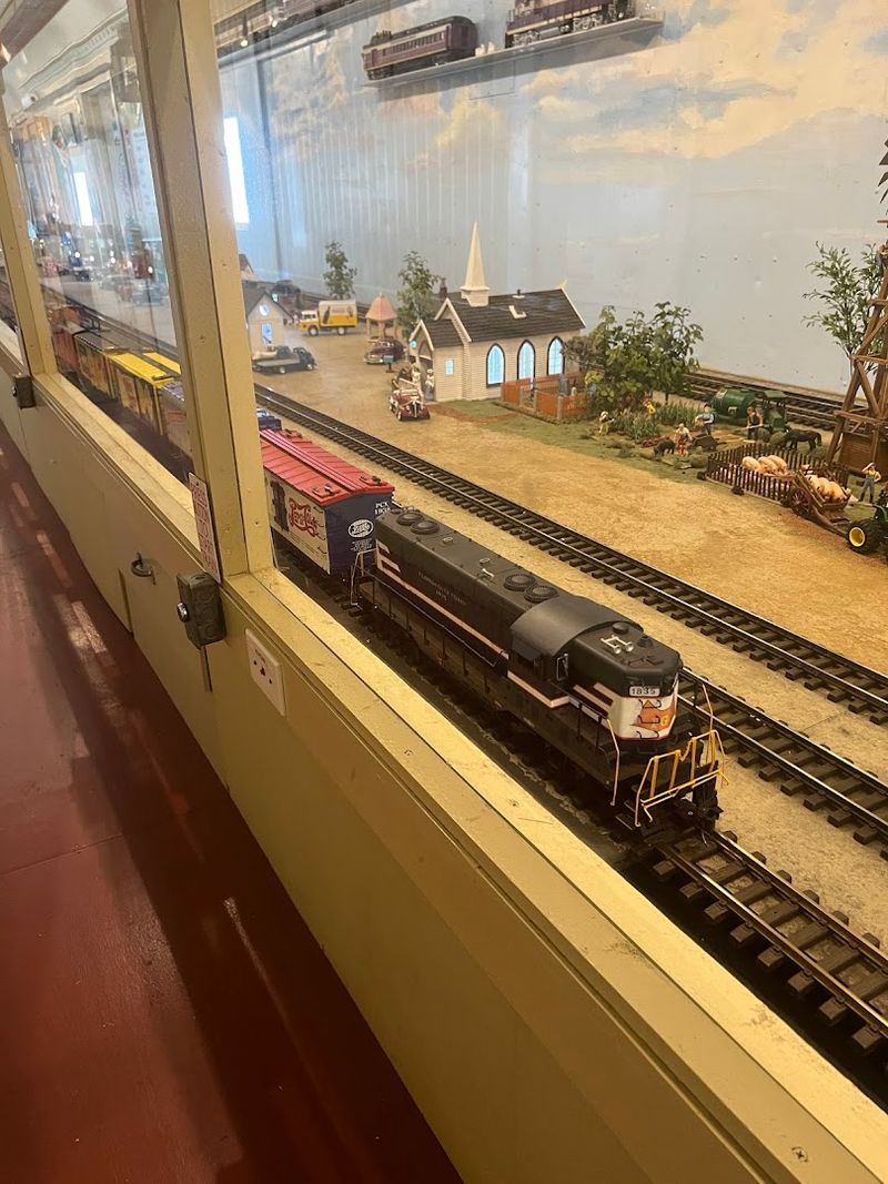 G-Gauge Model Railroad Display
